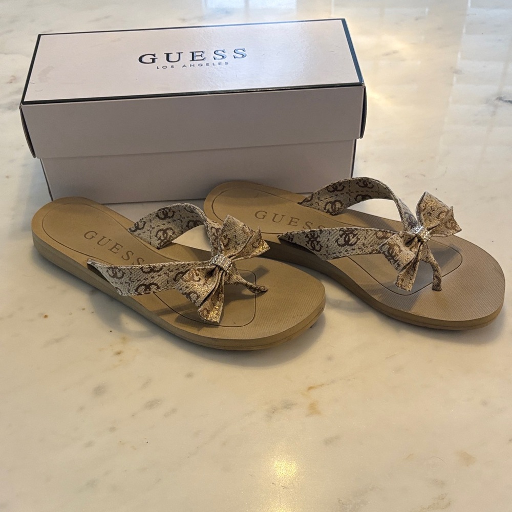 GUESS Women's Beige Bow Sandals